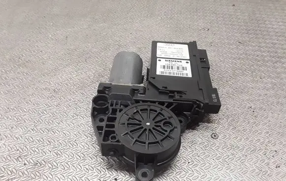Audi A2 Front door window regulator motor 8Z1959801