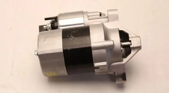 Renault Megane III Starter motor 