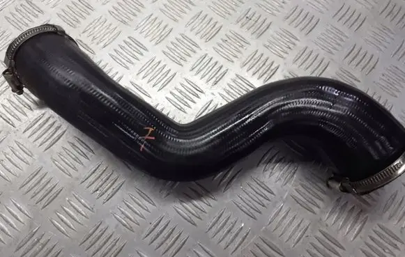 Audi A4 S4 B7 8E 8H Intercooler hose/pipe