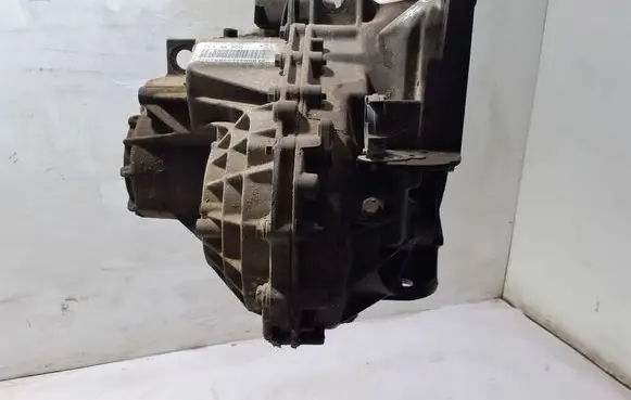 Renault Master I Manual 6 speed gearbox PF1AA000