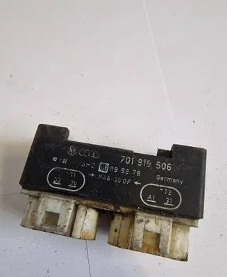 Coolant fan relay