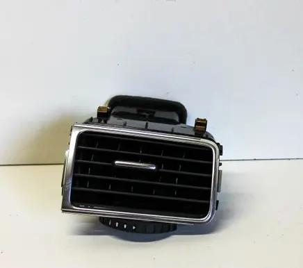 Volkswagen Touareg II Dashboard air vent grill cover trim 7P1819704A 7P1819574C