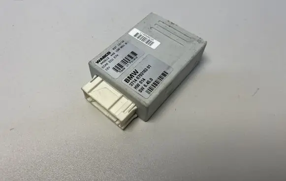 BMW X5 E70 Air suspension control unit module (rear) 6793163 6778966