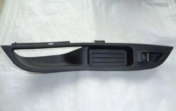 Ford Focus Electric window control switch BM51A240A40AD