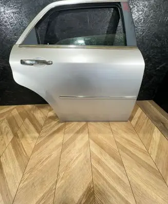 Chrysler 300 - 300C Rear door 