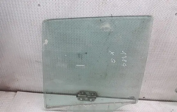 Mazda 2 Rear door window glass