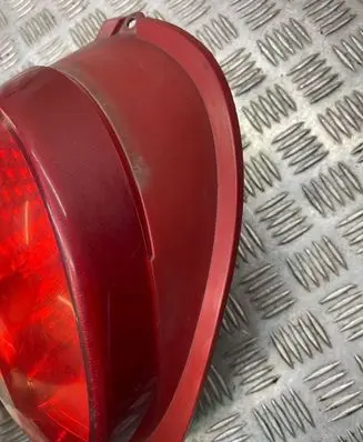 Nissan Almera Tino Rear/tail lights RS102 300411L