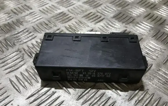 BMW 5 E39 Door control unit/module 61358376072 61.35-8376072