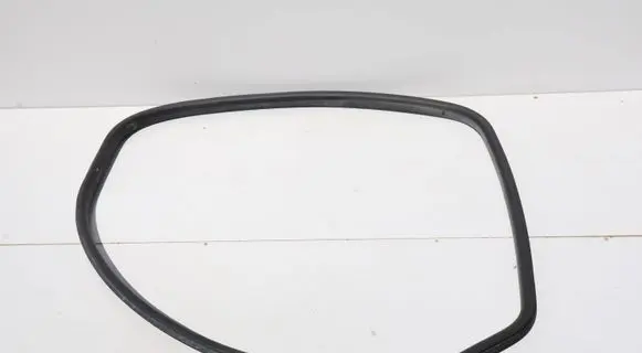 Volvo V60 Rubber seal rear door