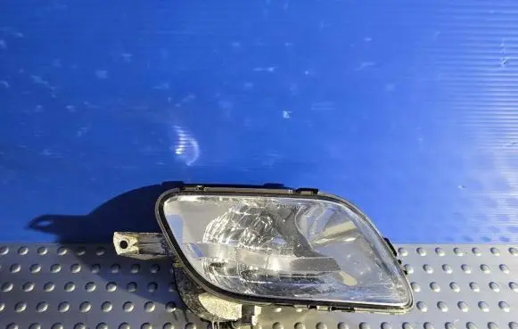 Volvo V70 Front fog light 31410322