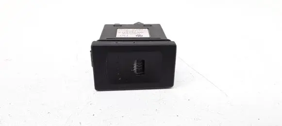 Volkswagen PASSAT B5 Windscreen/window heater switch 3B0959621C