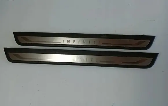 Infiniti Q50 Front sill trim cover 769B0-4GA0A