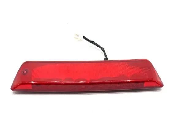 Third/center stoplight