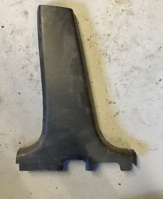 Mitsubishi Outlander (B) pillar trim (bottom) MR456031