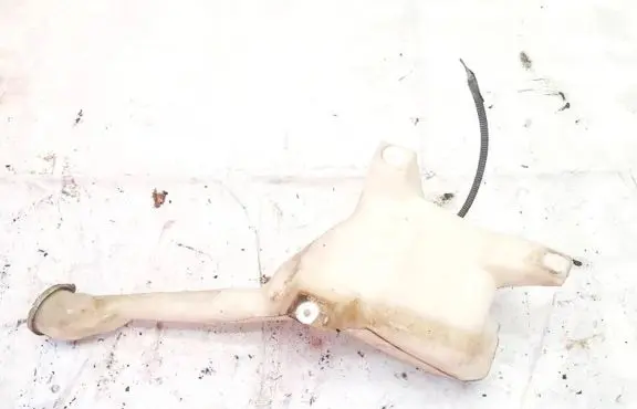 Honda Civic Windshield washer fluid reservoir/tank