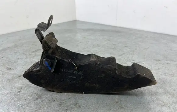 Honda CR-V Fender foam support/seal 