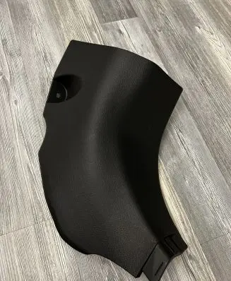 Foot area side trim