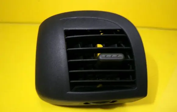 Nissan Micra Dashboard side air vent grill/cover trim 01015500 0115102