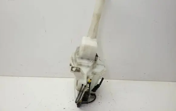 KIA Sportage Windshield washer fluid reservoir/tank 986103W500