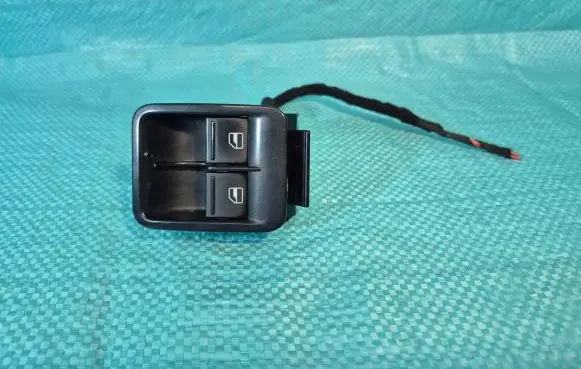Volkswagen Caddy Electric window control switch 1K3959857C 3202