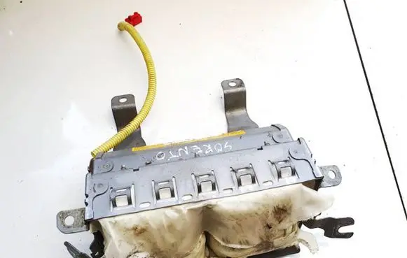 Mitsubishi Pajero Passenger airbag mr402459
