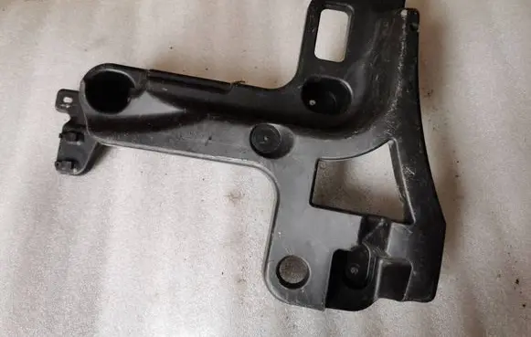 Renault Talisman Rear bumper mounting bracket 850416489R