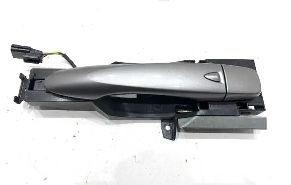 Nissan Pulsar Front door exterior handle 