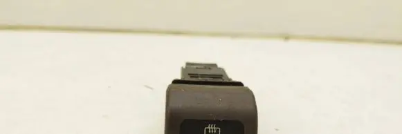 Subaru Forester SF Windscreen/window heater switch