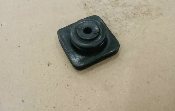 Volkswagen PASSAT B3 Mirror switch trim 321857517