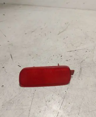 Honda CR-V Rear tail light reflector 23772500 P2132R