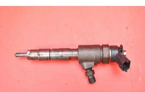 Ford Focus Fuel injector CV6Q-9F593-AA