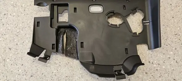 Dashboard lower bottom trim panel