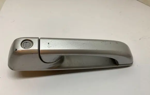 Jeep Grand Cherokee (WK) Front door exterior handle