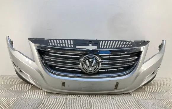 Volkswagen Tiguan Front bumper 5N0807221D 5N0853653A
