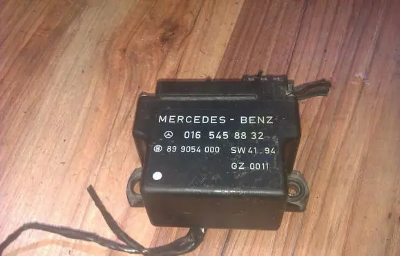 Mercedes-Benz E W210 Other control units/modules 0165458832
