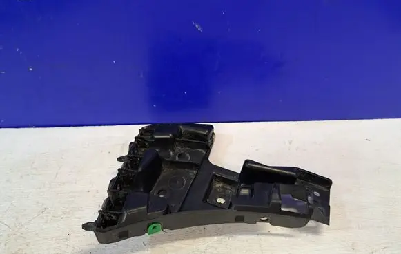 Volvo S60 Front bumper mounting bracket 31425464
