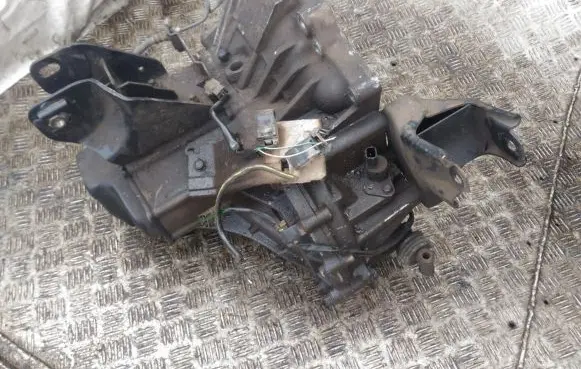 Mazda 323 F Manual 5 speed gearbox