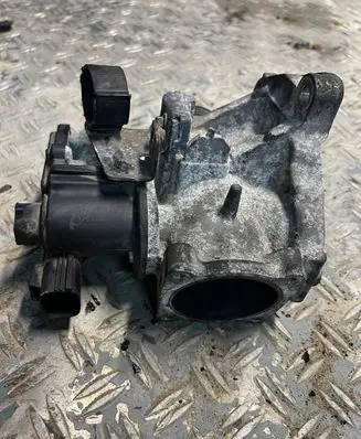 Volvo XC70 EGR valve 30774813 70056104 EBBURG