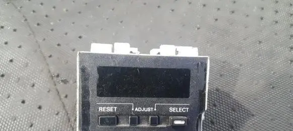 Nissan Maxima U11 Screen/display/small screen 2582013E00 202TA26095