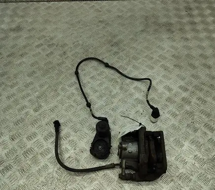 Mercedes-Benz E W213 Rear brake caliper A0004237100