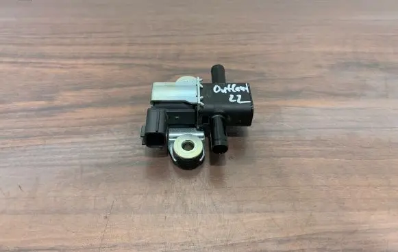 Mitsubishi Outlander IV Vacuum valve K5T45875 1316