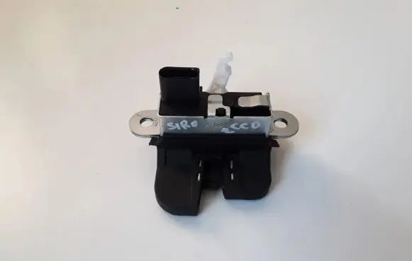 Loading door lock