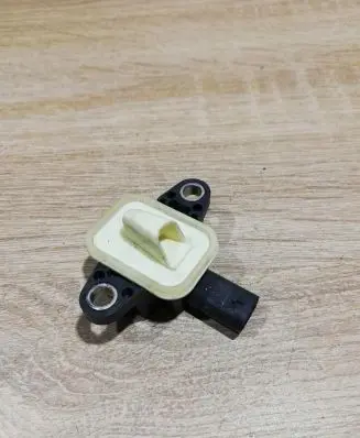 Audi A8 S8 D4 4H Airbag deployment crash/impact sensor 4H0955557 0488RB4