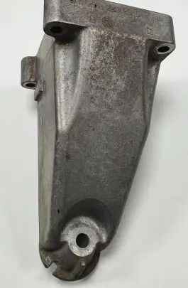 Mercedes-Benz E W212 Engine mounting bracket A2712232304