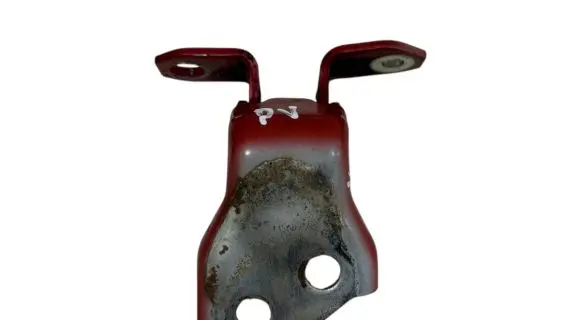 Suzuki Swift III Front door upper hinge