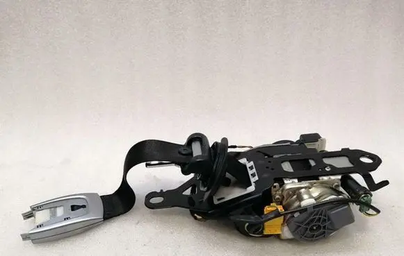 Mercedes-Benz S W222 Front seatbelt A2228604200