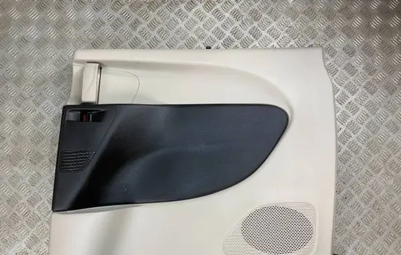 Chrysler Pacifica Sliding door card 5RP702D2AH