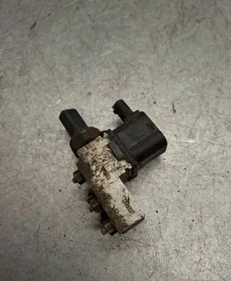 Mercedes-Benz E W211 Air suspension valve block A2113200158