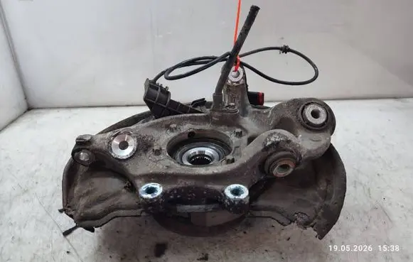 Mercedes-Benz E A207 Rear wheel hub 
