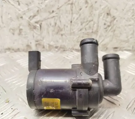 Volkswagen Touareg I Electric auxiliary coolant/water pump 7L0965561J